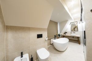 Komfortowe noclegi w trzygwiazdkowym Hotelu Bogucin, pokoje z nowoczesnymi łazienkami